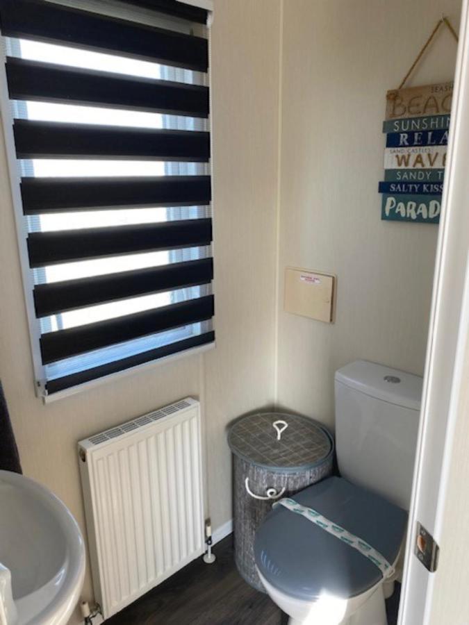 Beautiful Spacious Holiday Home - Romney Sands New Romney Esterno foto